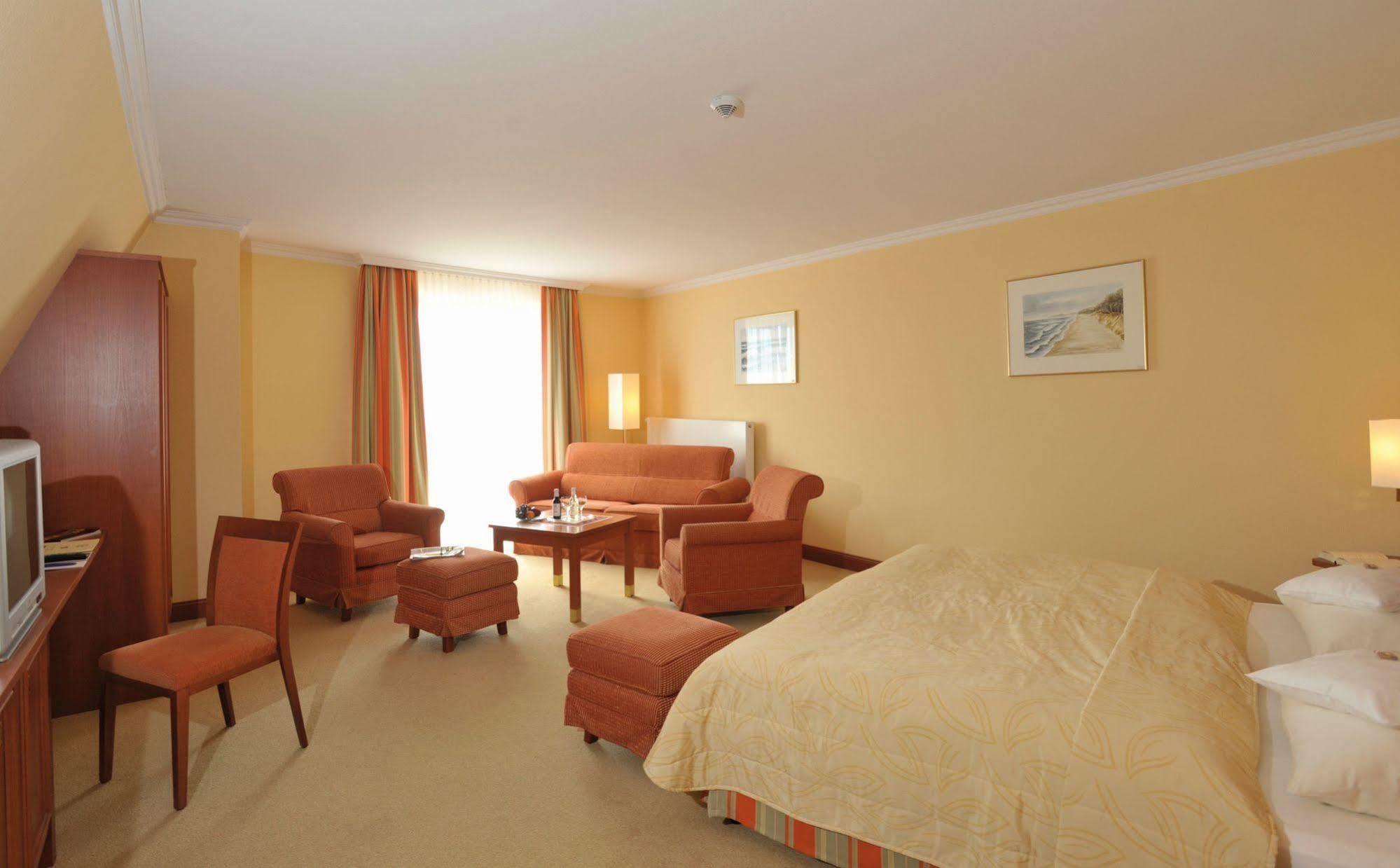 Hotel Zur Post - Ein Rovell Hotel Херингсдорф Экстерьер фото